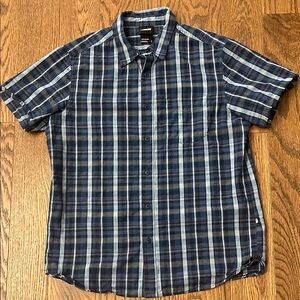 The North Face Men's Blue Plaid Short Sleeve Button Down Shirt
